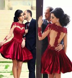 Retro Elegant High Neck Puffy Burgundy Short Mini Prom Dresses Party Dresses Appliques Sheer Back Long Sleeves Satin Cocktail Part7384471