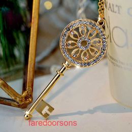 Tifannissm Pendant Necklac Best sell Birthday Christmas Gift Fashionable new product crystal full diamond key sweater chain popular in autu
