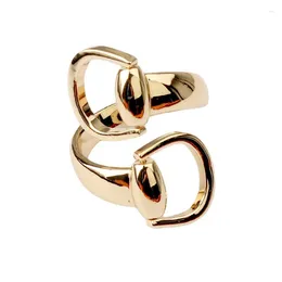 Scarves 18K Horsebit Ring Scarf Buckle Metal 90cm Shawls Button Brooch Hollow Designer Shawl Elegant Style Accessories