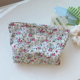 Cosmetic Bags Women Large Bag Cotton Beauty Flower Print Storage Cute Stationery Phone Capacity Travel Makeup Organiser