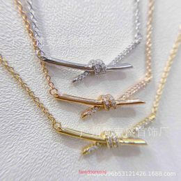 Tifannissm Pendant Necklac Best sell Birthday Christmas Gift Seiko High Edition T Family Knot Necklace 18k Rose Gold Twisted Cord Chain Light