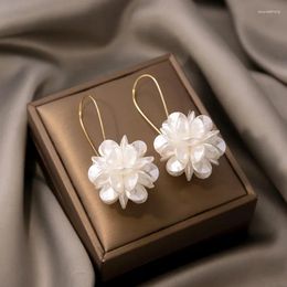 Dangle Earrings Elegant Design Sense Long Pendant For Women Luxury Exaggerated White Petal Geometric Ear Stud Jewellery Girlfriend Gift