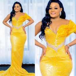 Illusion Plus Size Aso Ebi Prom Dresses Yellow Short Sleeves Sheer Neck Sequin Lace Formal Evening Dresses Elegant for Special Occasions Second Reception Gown ST737