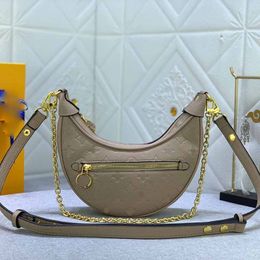 2024 Designer moon shape Tote bags Lady's leather chain handbag fashion Printed letters Crossbody Shoulder Bags Metal zipper Purse Handbags Totes luxury bag