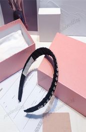 Luxury Diamond Inlay Headbands Soft Satin Hair Hoop Simple Solid Colour Headdress Womens Elastic Hair Bands2412787