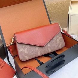 Trendy Caches Designer Bag Letter Print Shoulder Bag Crossbody Bags Women Luxurys Handbag Fashion Solid Colour Classic Pattern Messenger Bag Purse