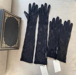Black Tulle Gloves For Women Designer Ladies Letters Print Embroidered Lace Driving Mittens for Women Ins Fashion Thin Party Glove1918578