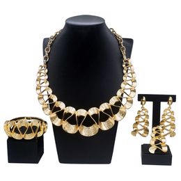 Dubai Gold Plated Jewelry Women Necklace Set Regular Round Pendant Brushed Glossy Bracelet Earrings Wedding Bijoux SYHOL 240103