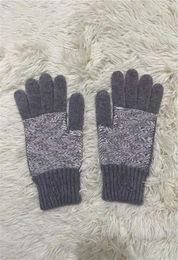 2022 Luxury Brand Hat Scarf Glove Sets Women Men Designer Scarves Cap Gloves Winter Outdoor Ski Warm Unisex Beanies Set box Fashio8306399