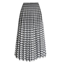 Dresses Lukaxsikax 2022 New Autumn Winter Women Thicken Pleated Skirt High Quality Fashion Vintage Houndstooth Knitted Long Skirt