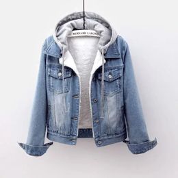 2023 Women Casual Denim Fleece Warm Winter Jean Jacket Pockets Button Soft Hooded Outerwear Fashion Slim Coats 240102