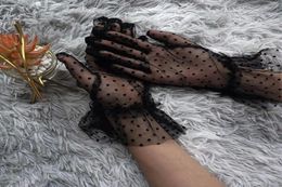 Five Fingers Gloves 1 Pair Women Sexy Transparentes Short Dot Print Black White Mesh Tulle Female Club Prom Party Dancing Dress Gl7837331