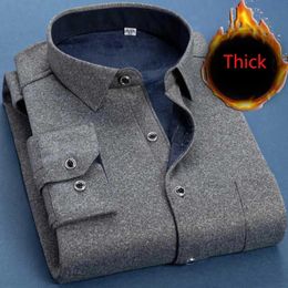 Autumn Winter Men Fleece Warm Shirt Fashion Solid Long Sleeve Business Plaid Thick Shirts NS5517 240103