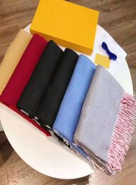 Whole winter cashmere Scarf For Men and Women shawl highend soft thick warm luxurious designer Oversized Classic letter fema7698512