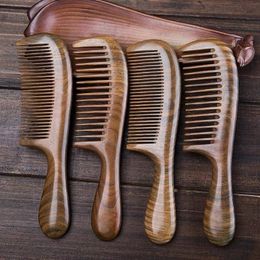 Natural Handmade Sandalwood Hair Comb Anti-Static Hair Detangler Wooden Combs Fine Wide Tooth Wood Comb for Men Women Kids 240102