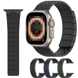 Straps Carbon Fiber Pattern Magnetic Loop Lightweight Wristband Bracelet Band Strap Bands Watchband for Apple Watch Series 3 4 5 6 7 8 SE