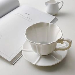 250ml Nordic Style Bone China Coffee Cup Saucer Set Elegant White Porcelain Afternoon Tea Home Cafe Ceramic Mug 240102