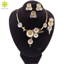 Chokers New Fashion Party Wedding Women Round Design Necklace Earrings Bracelet Ring Set Crystal Dubai Gold Jewellery Sets