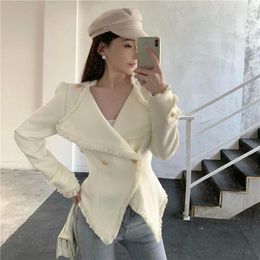 Women's Suits Autumn And Winter Small Fragrance Style Short Tassel Waist Tweed Jacket Vintage Solid Colour Lapels Blazer Coats