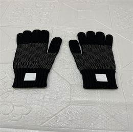 Knitted Gloves classic designer Autumn Solid Color European And American letter couple Mittens Winter Fashion Five Finger Glove Bl8897201