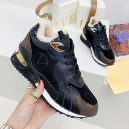 2024 Woman Men Designer calfskin Casual shoes Genuine Leather Lace-up printing Fashion classic sports trainers running shoes sneakers Figures printed 35-42
