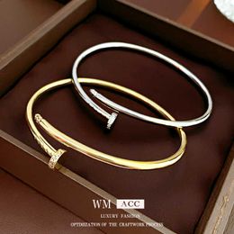 A Classic Genuine Gold Electroplated Zircon Metal Nail Bracelet Fashion Personalized Light Luxury High Grade Feel Handicraft R7EO