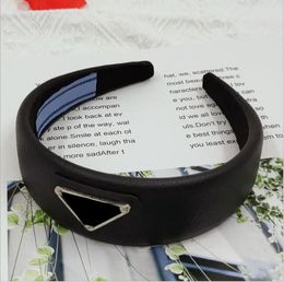 Headbands 2022 Vintage luxury multicolor headband P letter headbands suitable for yoga sports accessories hair circle headband womens Valent