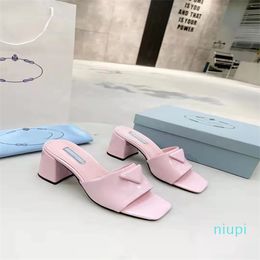 2024 Women Slippers Chunky Rubber Slippers Jelly Sandals High Heels Sandal Summer Thick Bottom Slipper Beach Slides