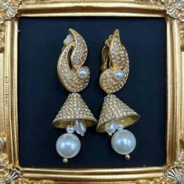 Stud Earrings Qingdao Vintage Mid-Ancient Tassel Pearl Light Luxury Rhinestone Geometric Gold-Plated Fashion Standard Ear Clip