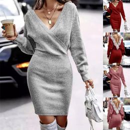 New long sleeved dress for autumn and winter slim back lace bag tight buttocks for women 240103