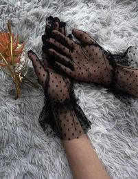 Five Fingers Gloves 1 Pair Women Sexy Transparentes Short Dot Print Black White Mesh Tulle Female Club Prom Party Dancing Dress Gl4711830