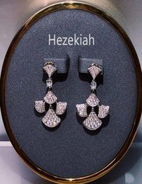 Hezekiah 925 Tremella Needle Luxury Earrings French quality Lady039s party Earrings Dance party Lady of fame wedding Bridal Ear3687198