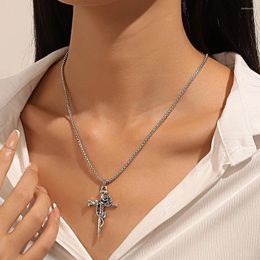 Chains European American Retro Rose Cross Necklace Unisex Instagram Fashion Creative Couple Sweater Chain Hip-hop Accessories Jewelry