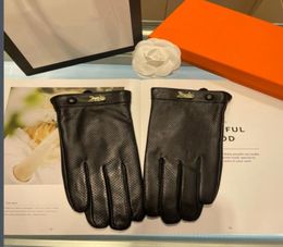 Luxury sheepskin leather gloves For Men Fashion Mens glove touch screen winter thick warm Gunine Leathers with Fleece inside Gifts1111455