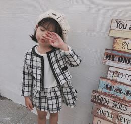 Retail baby girl winter outfits 2pcs plaid Suit set tracksuitscoatdress Clothing Sets Infant kids designer tracksuits boutique 7112550