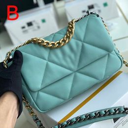 luxury designer handbag bumbag waist bag crossbody shoulder messenger bag handbag 26CM Crossbody Women Purse Lambskin Bag Mirror Quality Flap Bag With Box