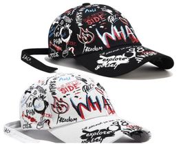 Fashion Women Men Hats Adjustable Black White Colour Printing Graffiti Allmatching Baseball Cap For Male Female Street Caps5238445