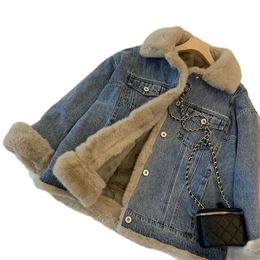 Lamb Wool Denim Jacket Women's Plus Velvet Thick Furry Casual Padded Loose Winter Cowgirls Coat Warm Outerwear Thick Tops 240103