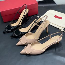 Designer Formal Shoes High Heels Pointed Toe Shoes Classic Metal V Buckle Stiletto Heels Sexy Women Shoes Buckle Wedding Shoes Bride Shallow Pointed Single Shoes