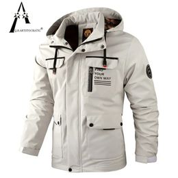 Fashion Men Casual Windbreaker Jacket Hooded Jacket Man Waterproof Outdoor Soft Shell Winter Coat Clothing Warm Fleece Thick 240102