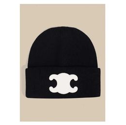 Caps Skull Caps 2023 Women Beanie Designer Men Beanie Knitted Hat Autumn And Winter Warm Fashion Hot Winter Bucket Hat666