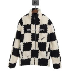 22FW Italy New Men Women Lattice Fleece Jackets Designer Luxury Coats High End Winter Thick Fur Outwear Cardigan Fashion Casual Lo1593197