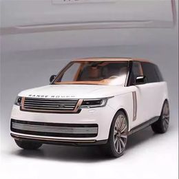 Cars Diecast Model 2023 1 18 Land Range Rover SUV Alloy Car Metal Off road Vehicle Sound and Light Simulation Kids Toy Gift 230818