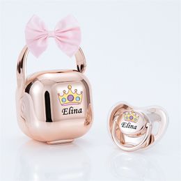 MIYOCAR Personalised bow Metallic rose gold bling pacifier and pacifier box set BPA free dummy Luxury baby shower gift 240102