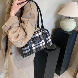 Handheld Children's Bag Autumn/Winter Fashion Shoulder Bag Fshionable Contrasting Chequered Crossbody Bag