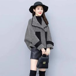 Fashion Trend Short Woolen Coat Women Winter Bat-Sleeve Suit Collar Thousand Bird Check All Match Woolen Coats female 240103