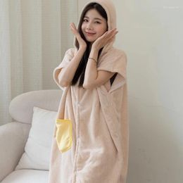 Towel Bathrobe Style Bath That Can Be Worn By Women And Wrapped In Pure Cotton To Absorb Water For Household Use