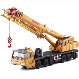 High quality 1 55 crane large alloy modelsimulated metal engineering truckexquisite collection and gifts 240103