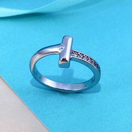 Rings Jewelry t Fashion T-shaped Diamond Inlaid Titanium Steel Ring Female Minority Design Grade Simple Colorless Couple FJV2