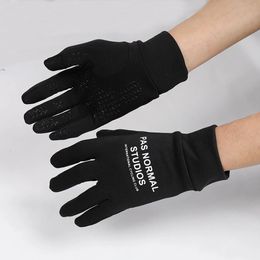 In stock in 48 hours black Windproof Cycling Gloves Touch Screen Riding Bike Thermal Warm Winter Bike Gloves 240104